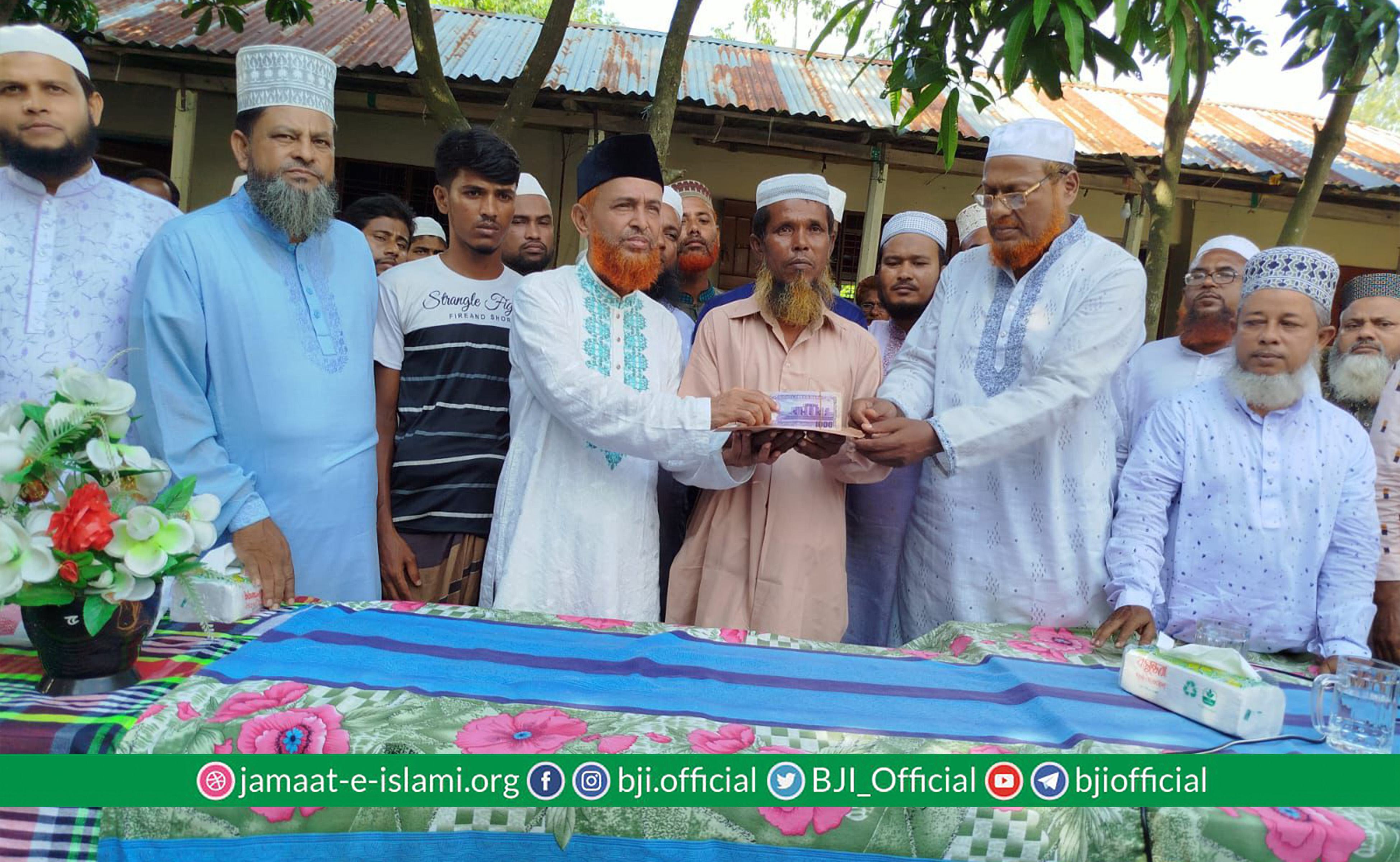 বৈষম্যবিরোধী ছাত্র আন্দোলনে ঢাকায় শহীদ রাশেদুল হকের কুড়িগ্রামের বাড়িতে জামায়াত