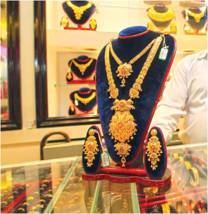 সোনার ব্যবসাও খাদে ভরা