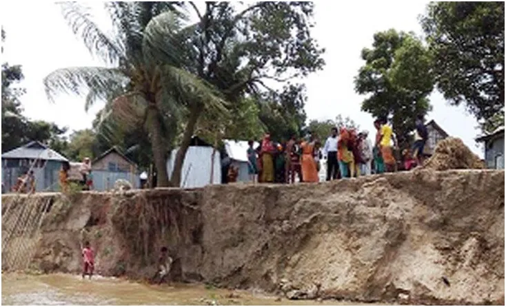 হাওরের বানে এবার ভাঙছে ভিটে-বাড়ি