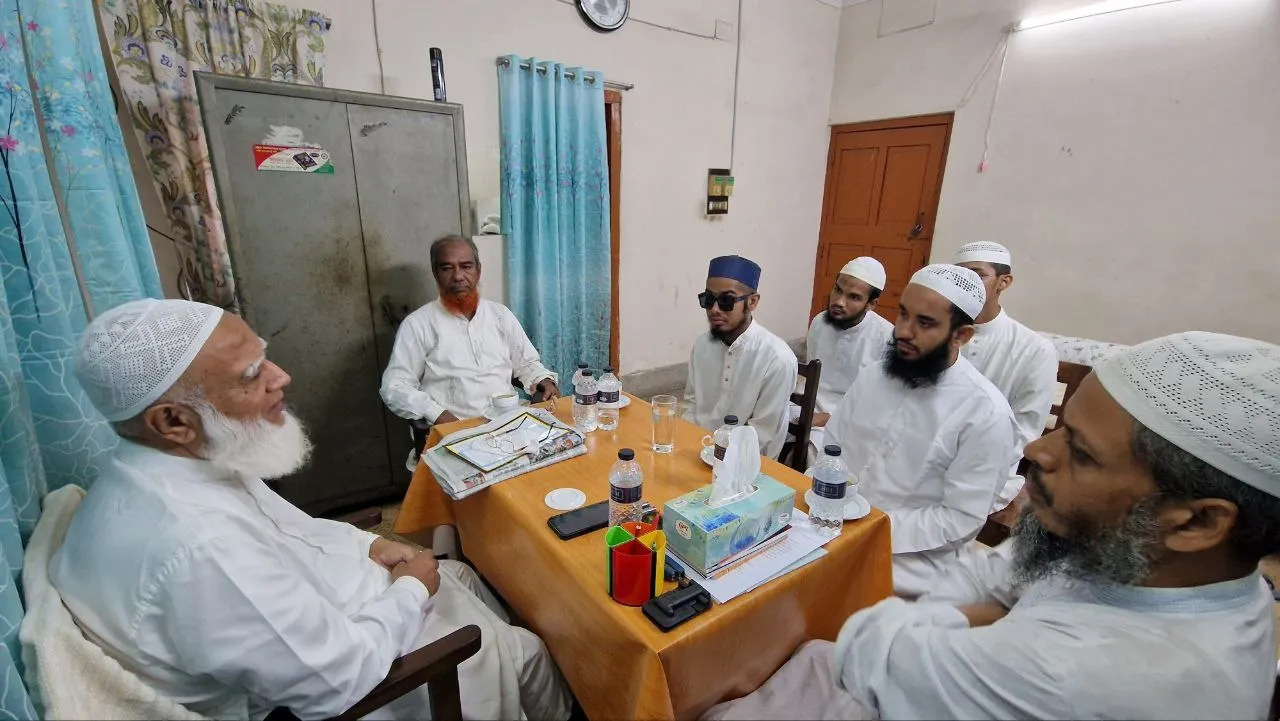 আমীরে জামায়াত এর সাথে পটিয়া মাদরাসার প্রতিনিধি দলের সাক্ষাৎ