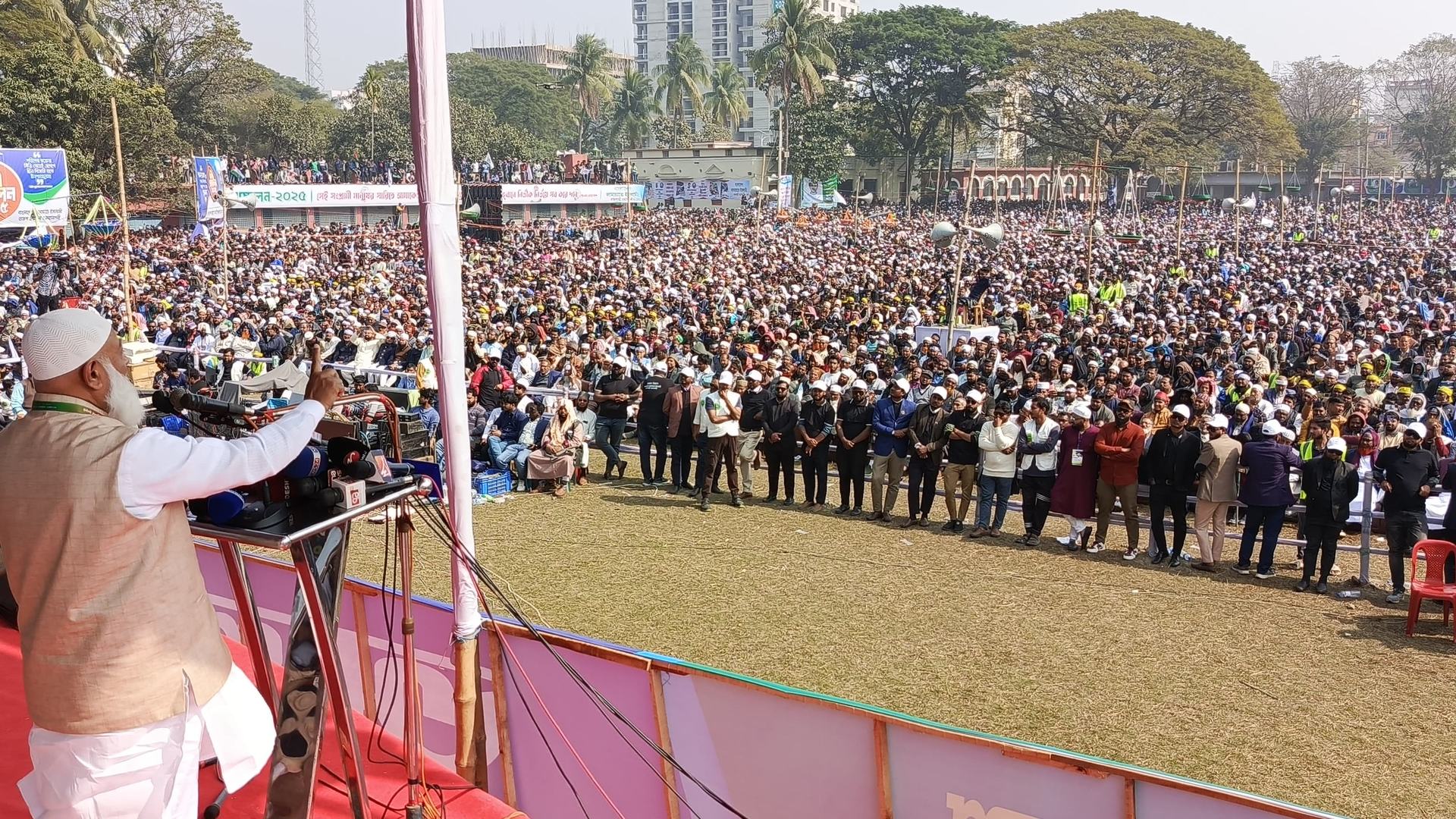 বাংলার জমিনে সন্ত্রাস চাঁদাবাজি দখলদারিত্বমুক্ত ইনসাফ কায়েমের লড়াই চলবেই- ডা. শফিকুর রহমান