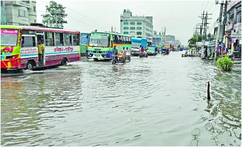 জলজট যানজট এবং দুর্ঘটনায় স্থবির মহাসড়ক