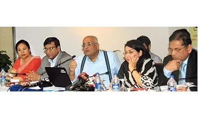 ব্যাংক লুটপাটের পেছনে দায়ী  রাজনৈতিক সদিচ্ছার অভাব