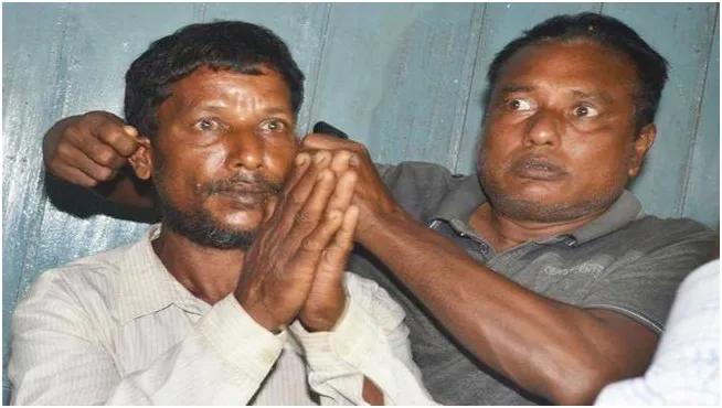 সিলেটে প্রকাশ্যে কান ধরে টানাহেঁচড়া মারধর