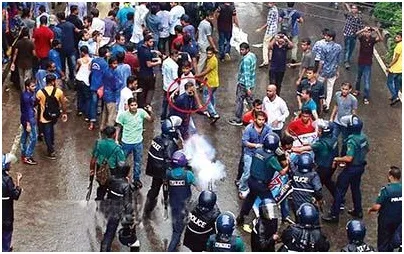 সিদ্দিকুরকে টার্গেট করেই কাছ থেকে নিক্ষেপ করা হয় টিয়ার শেল