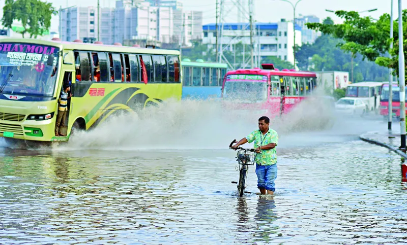 ৯ মিলিমিটার বৃষ্টিতেই কাবু রাজধানী