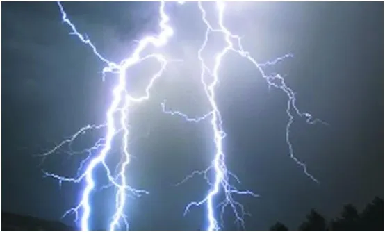বজ্রপাতে সাত মাসে ১৭৭ জনের প্রাণহানি
