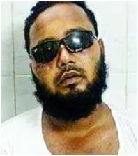 পুলিশের ছোড়া টিয়ারশেলেই জখম সিদ্দিকুরের চোখ