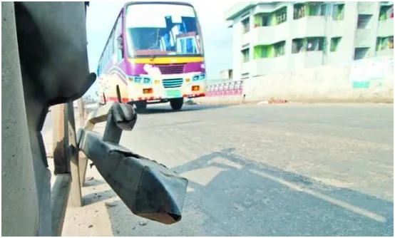 বাবু বাজার ব্রিজ এখন মৃত্যুফাঁদ