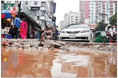 রাজধানীর পানিবদ্ধতার দায় নিয়ে কাদা ছোড়াছুড়ি