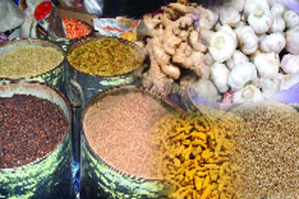 ৭২ ব্যবসায়ীর নিয়ন্ত্রণে মসলার বাজার