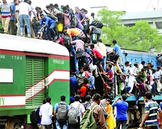 কষ্টের আনন্দ যাত্রা
