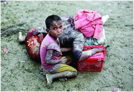 ওরা পানিতে ছুড়ে ফেলে দেয় নবজাতককে