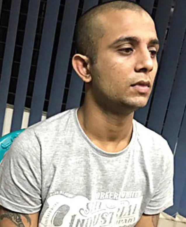 পুলিশ ফাঁড়ির কাছে ফ্ল্যাট ভাড়া নিয়ে ‘টর্চার সেল’
