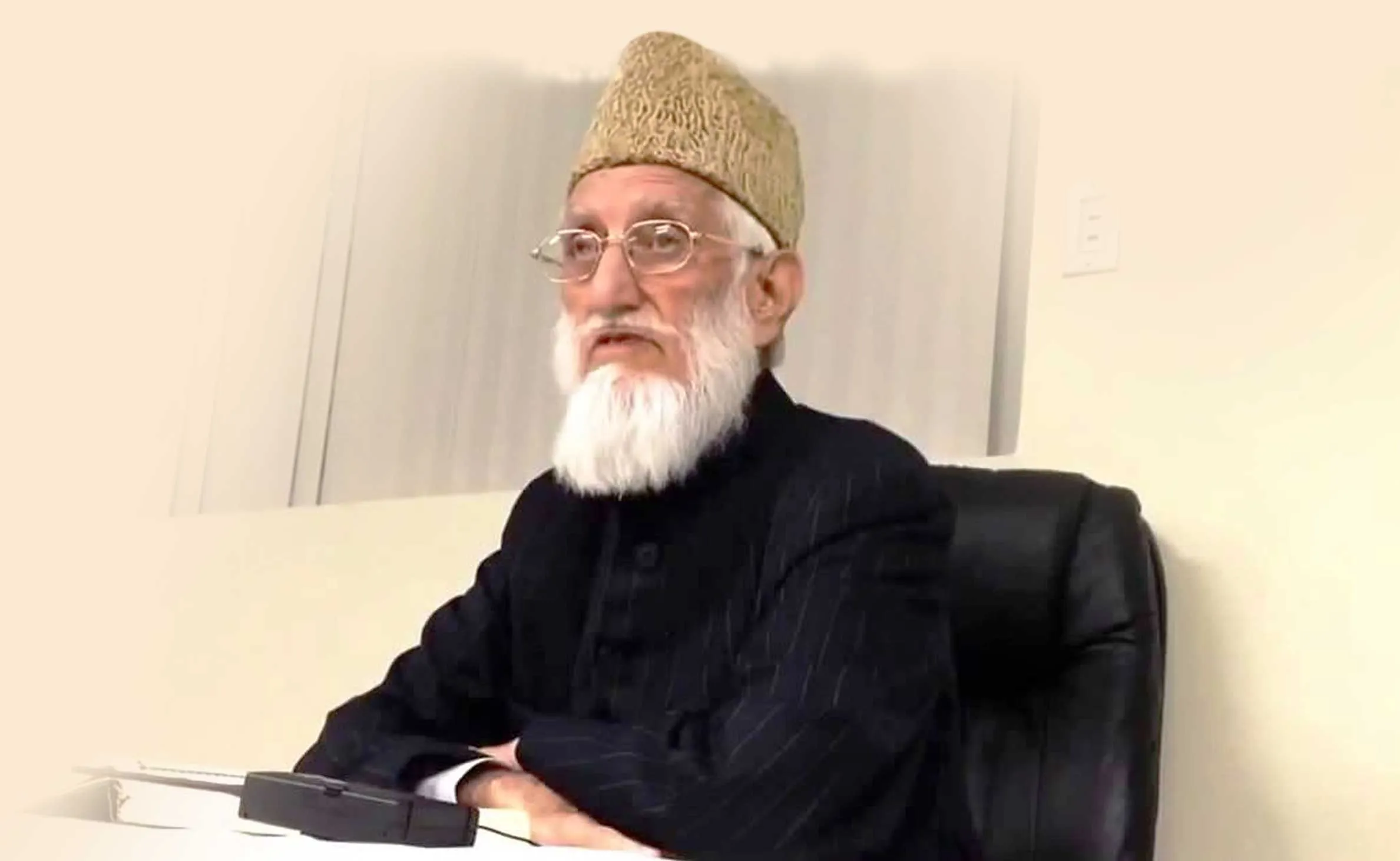 চলে গেলেন উপমহাদেশের ইসলামী আন্দোলনের অন্যতম নেতা আল্লামা ইউসুফ ইসলাহী…