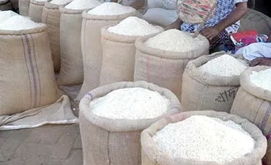 রাজধানীতে চালের দাম কেজিতে বেড়েছে ৮-১০ টাকা