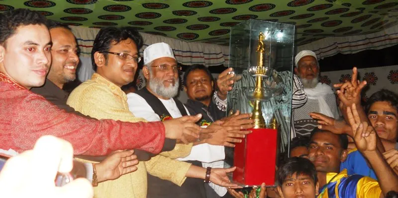 সাতকানিয়ায় ফুটবল টুর্ণামেন্টের পুরষ্কার বিতরণ অনুষ্ঠানে মাওলানা আ.ন.ম. শামসুল ইসলাম
