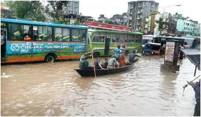 টানা বর্ষণে থমকে গেছে রাজধানীসহ সারা দেশের জীবনযাত্রা