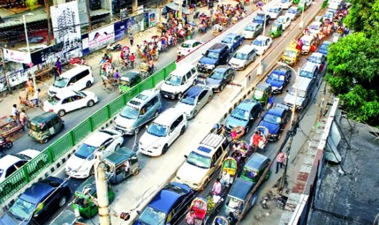 কমছে না যানজট তবুও উড়াল সড়ক