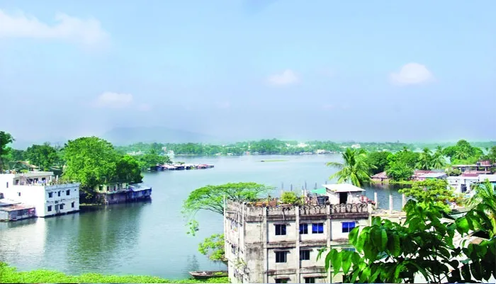 ছোট হয়ে আসছে কাপ্তাই হ্রদ