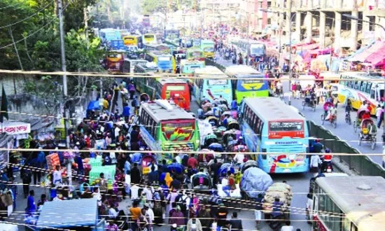 রাজধানীতে তীব্র যানজটে চরম ভোগান্তি
