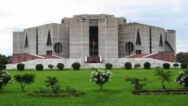 পাল্টে যাচ্ছে সীমানা