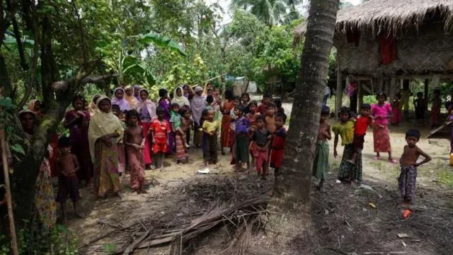 রাখাইনে রোহিঙ্গাদের না খাইয়ে মারা হচ্ছে