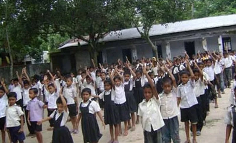 প্রাইমারি শিশুদের পরিচয়পত্র দিতে বিলাসী প্রকল্প!
