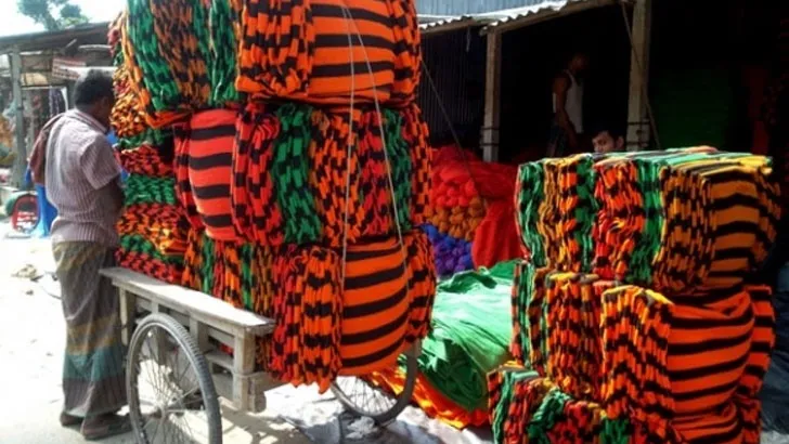 গরিবের কম্বলে দুর্নীতির থাবা