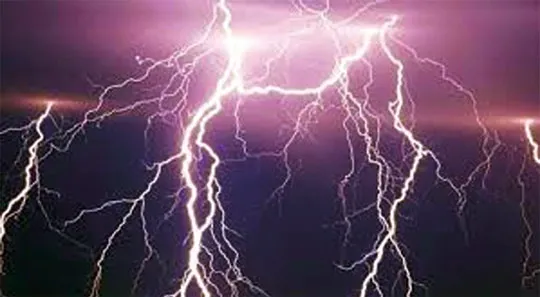 বজ্রপাতে বাড়ছে মৃত্যুর মিছিল