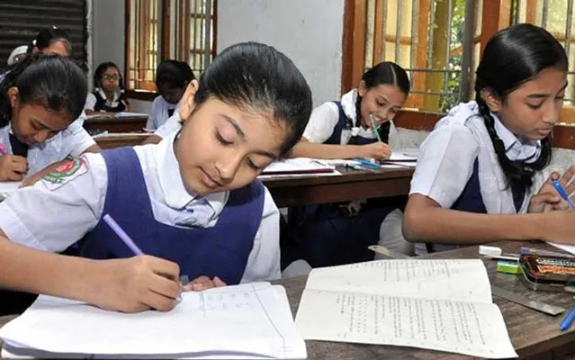পরীক্ষা শুরুর পাঁচ মাস আগে কাঠামো পরিবর্তনে উদ্বেগ
