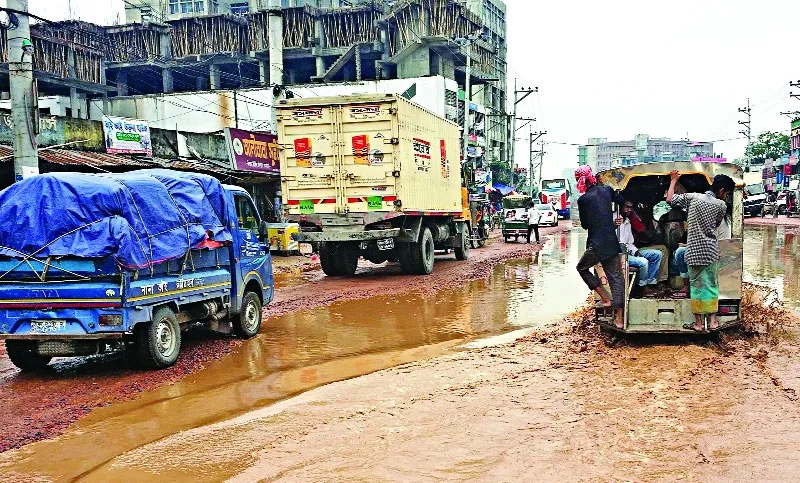 ঈদ যাত্রায় অশনি সংকেত মহাসড়কে
