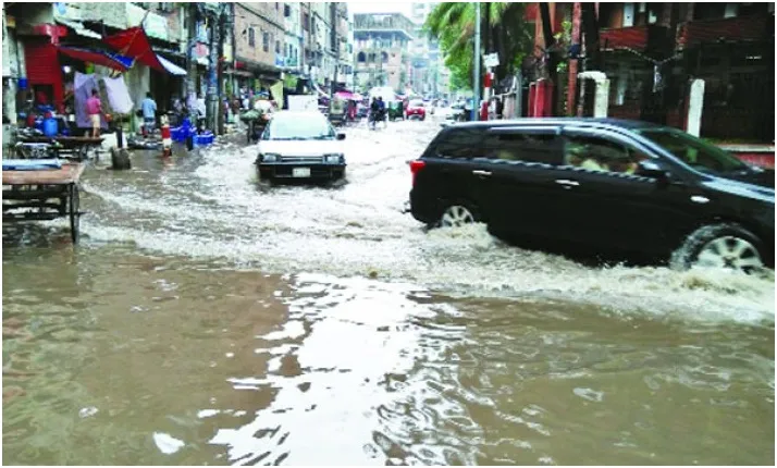 ছুটির দিনে বৃষ্টির ভোগান্তি
