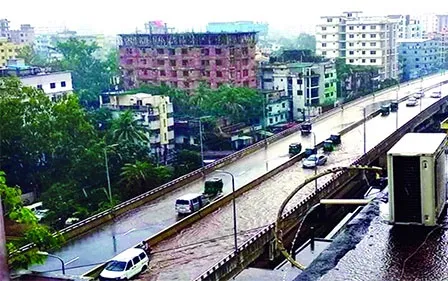 চট্টগ্রামে ফ্লাইওভারেও জলাবদ্ধতা