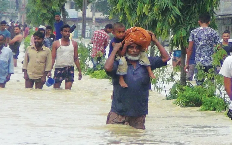 বন্যায় দুর্ভোগ চরমে