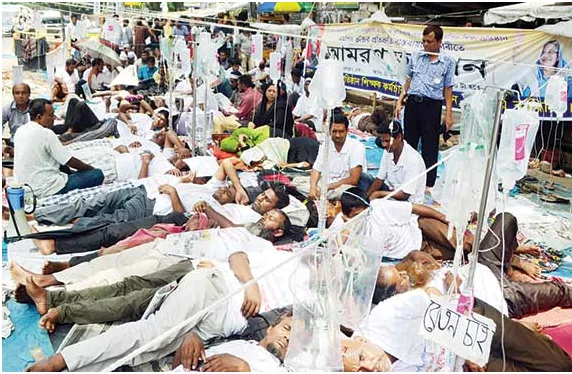 অনশনে অসুস্থ হয়ে পড়েছেন ১শ’ ২৬ শিক্ষক