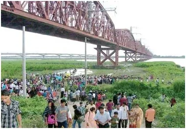 বিপর্যয়ের মুখে প্রকৃতি:  ফারাক্কার প্রভাবে মরুময় দেশের দক্ষিণ-পশ্চিমাঞ্চল