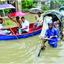 বন্দরনগরীর রাস্তায় ডিঙিতে যাতায়াত