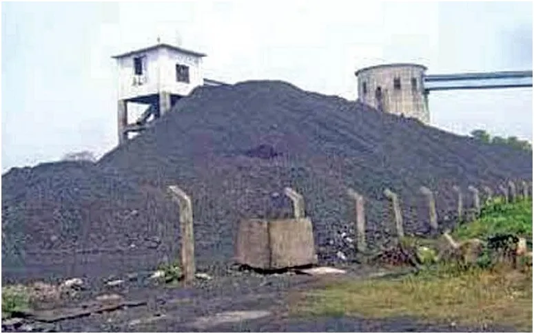 অনিয়ম-দুর্নীতি আর লুটপাট