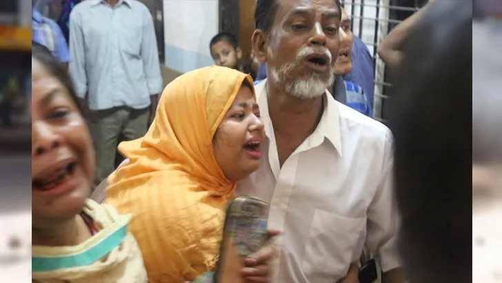সড়কে থামেনি মৃত্যুর মিছিল : একদিনেই নিহত ১২