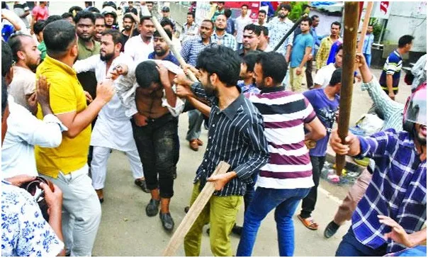 রাজধানীতে শিক্ষার্থীদের ওপর ছাত্রলীগের উপর্যুপরি হামলা