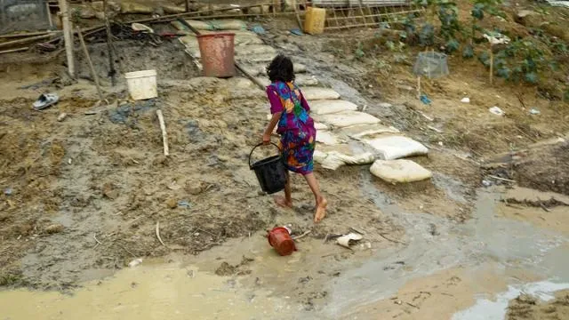 ‘রোহিঙ্গাদের জীবন ভোগান্তি ও স্বাস্থ্যঝুঁকির বেড়াজালে’