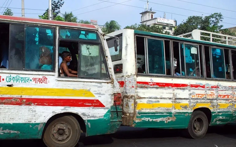 গণপরিবহনে শৃঙ্খলা ফেরেনি