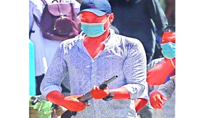 চট্টগ্রামে অস্ত্রধারী সেই ছাত্রলীগ নেতার অস্ত্র উদ্ধার