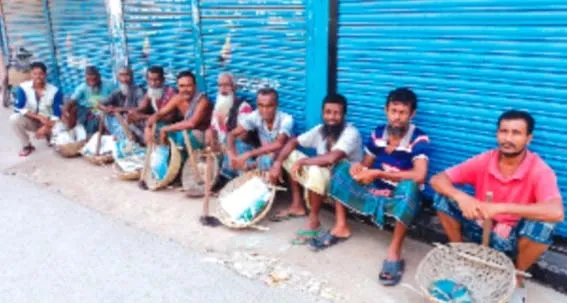 আশ্বিন-কার্তিকে সাতক্ষীরায় পাঁচ লাখ শ্রমিক বেকার কর্মাভাবে মানবেতর জীবন যাপন