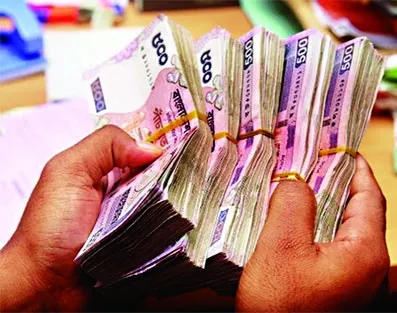 যেভাবে বাড়ছে অতি ধনীর সংখ্যা