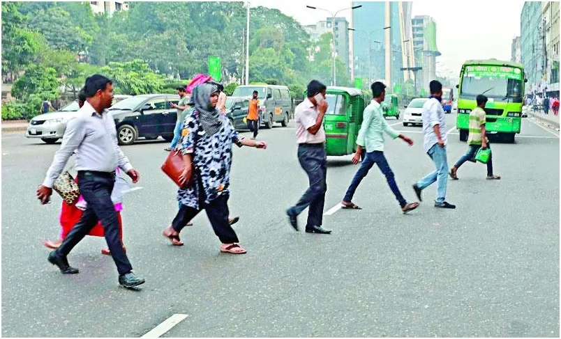 ঢাকায় দুর্ঘটনায় নিহতদের অর্ধেকই পথচারী
