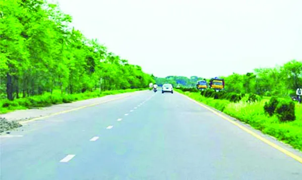 সড়কে পরিবহন শ্রমিকদের দৌরাত্ম্য বাড়ছে