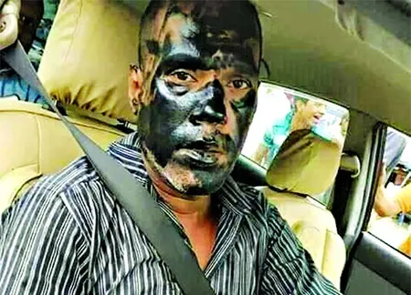 মন্ত্রীর সংগঠনের ধর্মঘটে জিম্মি দেশ