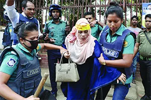 চাকরিতে প্রবেশে বয়সসীমা ৩৫ করার আন্দোলন পুলিশি বাধায় পণ্ড